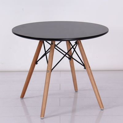NO Assicurazione piegata Personalizzata Pratica Professionale Tavolo da pranzo quadrato con gambe di legno massiccio Tavolo da caffè Imballaggio postale