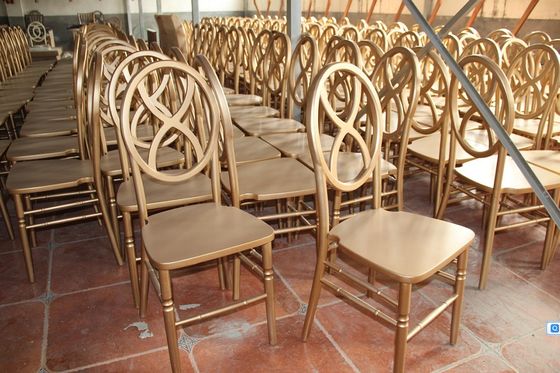 NO Piegate in legno massello Sedie da banchetto impilabili per mobili alberghieri