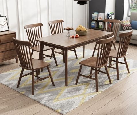 Tavolo da pranzo in legno massello personalizzabile per sala da pranzo professionale e elegante