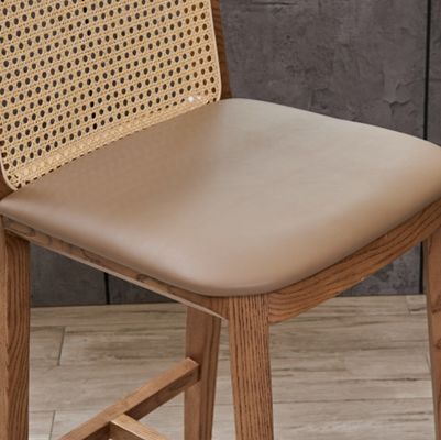 PU/Fabric Sponge Seat Nordic Polstered Bar Stool Chair Chair in legno Rattan Chair per bar moderno