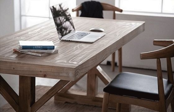 Set di tavolino per il ristorante e la sala da pranzo