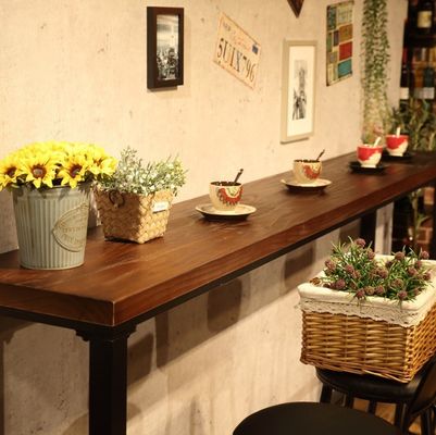 Home Bar Cornice rustica di metallo Tavoli da pranzo in legno alto rettangolare Cucina Bar Tavolo di sgabello