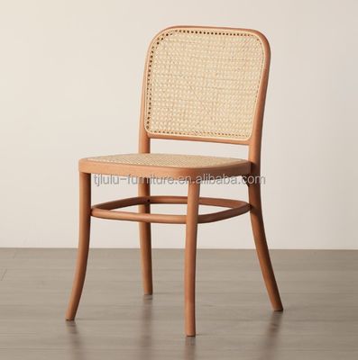Modello di design moderno resistente Sospento di legno di rattan Sedia da pranzo di rattan per giardino all'aperto Arredamento da ristorante a caffè