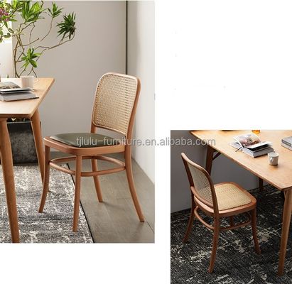 Modello di design moderno resistente Sospento di legno di rattan Sedia da pranzo di rattan per giardino all'aperto Arredamento da ristorante a caffè