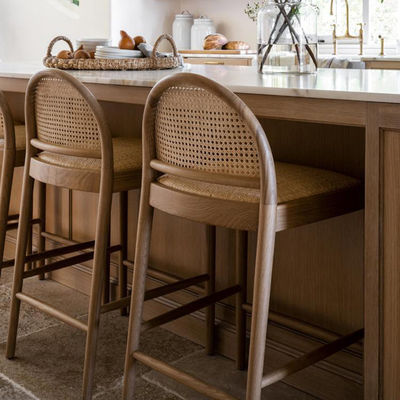 Arredamento per la cucina moderna Sedile da bar in cuoio PU in legno massello per arredi da ristorante