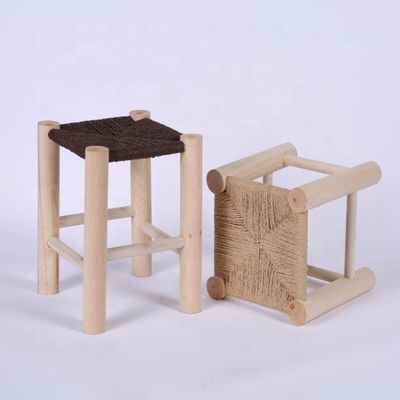 Scaffale in legno massello di design nordico moderno per la promozione di mobili da bar