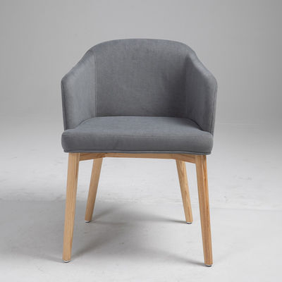 Cattedra da pranzo in legno di quercia danese per durabilità e stile