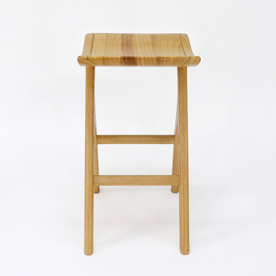 Home Bar Essential Bar bar in legno massello laccato con sedia alta