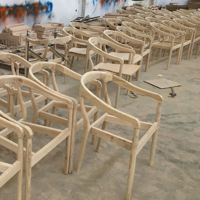 Sedile da banchetto in legno nordico impilabile stile moderno W50*D52*H80 cm legno massello impilabile per matrimoni e banchetti