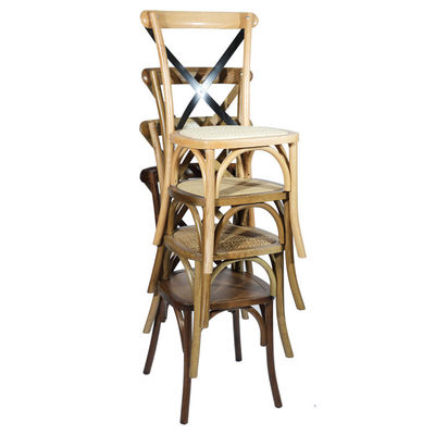 Disegni personalizzati Nordic Modern Rattan Cross Back Impilabile In Legno Massello Banchetto Matrimoniale Sedile In Legno Servizio OEM accettato