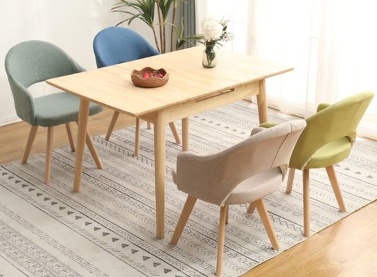 Sedie da pranzo in stile nordico moderno con sedie in legno colorate schiene e braccioli