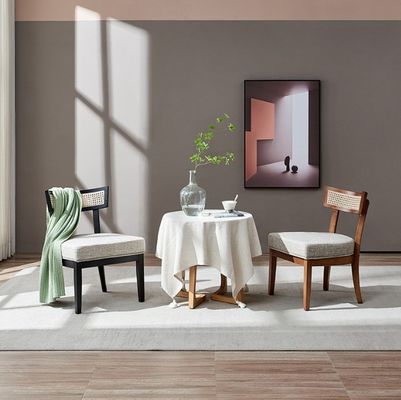 Sedile da pranzo in rotino in stile nordico Sedile in legno massello imbottito per la decorazione del soggiorno