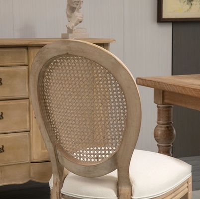Poltrona da pranzo in stile vintage francese rivestita in cuoio PU con design impilabile e legno massello