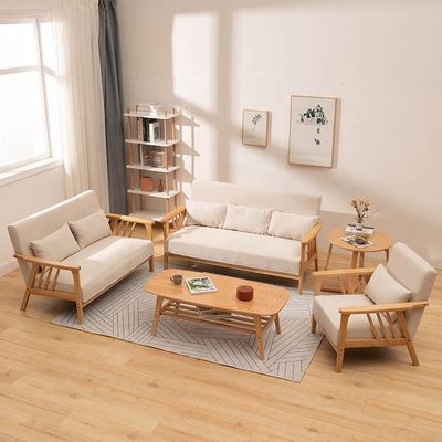 Moderna poltrona in legno massello La combinazione perfetta di stile e comfort per il vostro soggiorno