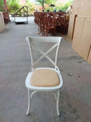 Sedia da pranzo in rotino a schiena crociata in legno impilabile in stile nordico con taglia personalizzata W42CM*D44CM*H87CM