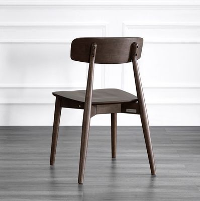 Sedie classiche in legno massello nordico per la sala da pranzo Arredamento per ristoranti