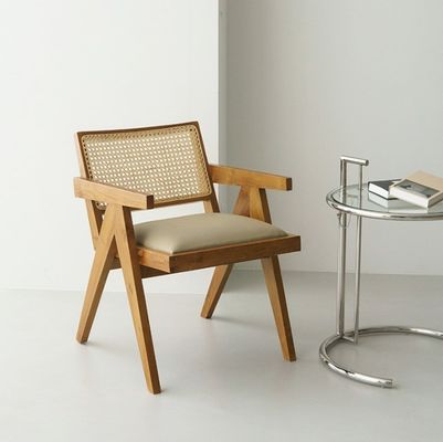 Sedia per braccioli da pranzo in legno di rattan in legno massello Arredamento per la casa generale