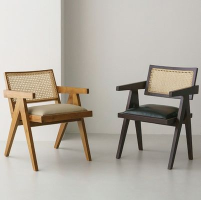 Sedia per braccioli da pranzo in legno di rattan in legno massello Arredamento per la casa generale