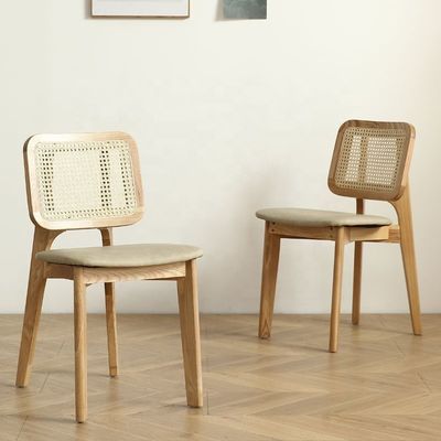 Crea un'esperienza culinaria di lusso con la poltrona in pelle di legno massello rattan Nordic Light Luxury