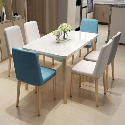 Tavolo da pranzo in legno moderno