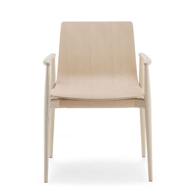 Nordic Light Luxury Solid Wood Armchair Sedile da pranzo in pelle imbottita per hotel, bar e salotto