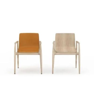 Nordic Light Luxury Solid Wood Armchair Sedile da pranzo in pelle imbottita per hotel, bar e salotto