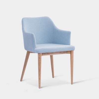 Sedia da pranzo per hotel e ristorante con telaio in legno di cenere massiccio e sedile di schiuma in tessuto metallico imbottito