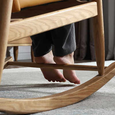 Sedia da ufficio in legno massello con cuscino morbido e competitivo