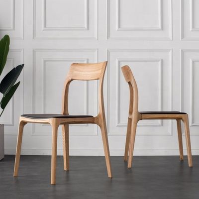 Seduta da pranzo di design classico con materiale di legno massello e grande capacità di 200 kg