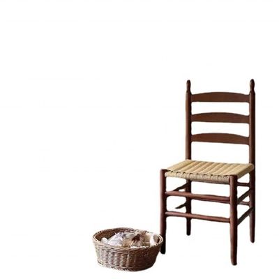 Sedile da pranzo in legno massello con sedile a corda Una combinazione perfetta di forma e funzione