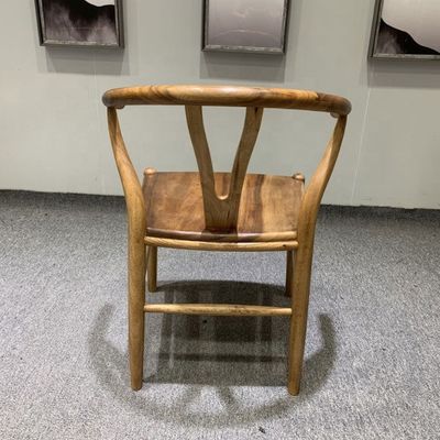 Y Sedia da pranzo in legno massello per ristoranti con vernice NC/PU e design Wishbone