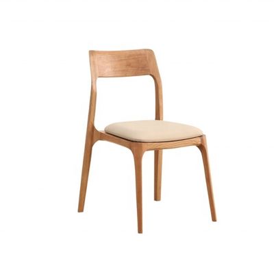 Arredamento domestico nordico moderno Sedile da pranzo in legno di cenere impilabile senza piegatura Disegno specifico in legno