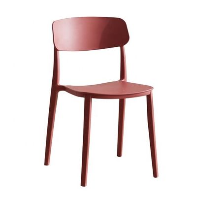 Poltrona di plastica rossa impilabile per il design nordico moderno in hotel, ristorante, banchetto o zona pranzo domestica