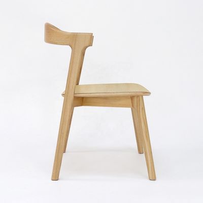 Elegante e confortevole seduta di riposo in legno di cenere moderno per caffetteria hotel ristorante 53cm*50cm*76cm