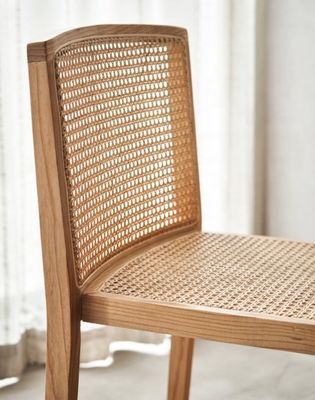 Spazio risparmiato Stagliamento Sedie da pranzo in legno rotano Stile nordico moderno per una cucina comoda