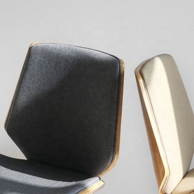 Pratica sedia da pranzo per mobili domestici con gambe in legno massello e tessuto personalizzato