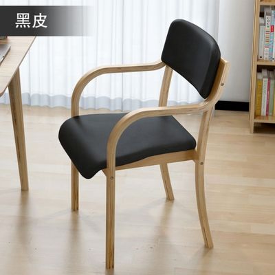 Migliora la tua sala da pranzo con questa poltrona in legno massello di legno piegato un perfetto connubio di stile e funzionalità