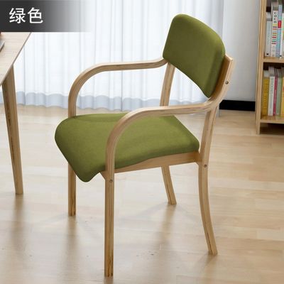 Migliora la tua sala da pranzo con questa poltrona in legno massello di legno piegato un perfetto connubio di stile e funzionalità