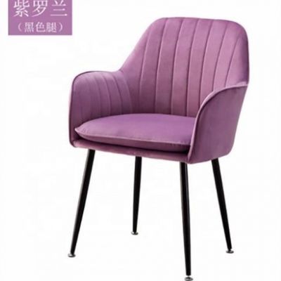 Poltrona da pranzo in flannel per gambe e braccioli in metallo oro Elegante poltrona di velluto per mobili da caffè o da sala da pranzo