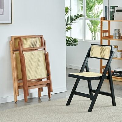 Sedie pieghevoli in legno massello e rotino per mobili moderni dall'aspetto naturale