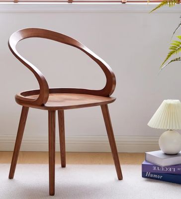 Design Nordic Modern Dining Chair con disegni personalizzati e finitura laccata