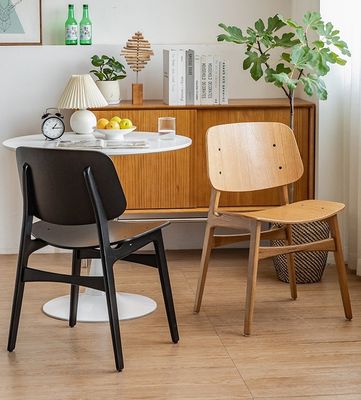 NO Piegato Disegni personalizzati Sedia da pranzo di lusso in legno massello nordico con telaio in legno di quercia bianco