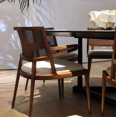 Arredamento per la sala da pranzo Luxury Rattan Solid Wood PU Sedile in pelle Sedile da pranzo Per ristorante con e OEM Servizio accettato