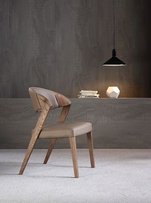 Arredamento per la sala da pranzo Italian Luxury Modern Design Sedile da caffè in legno Sedie impilate per una cucina sofisticata