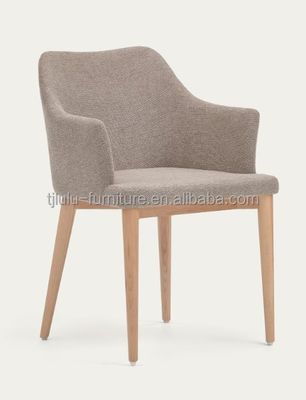 Home Arredamento in tessuto nordico rivestito in legno sedie da pranzo di lusso per hotel ristorante banchetto