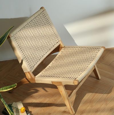Poltrona di divano singolo in legno massello tessuto a cordone Miscela di stile e funzione per mobili del soggiorno