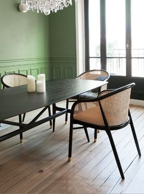 Poltrona elegante semplice in cuoio PU/tessuto e rotano Sala da pranzo Mobile soggiorno Ristorante Copertura stile giapponese Poltrona in legno moderna