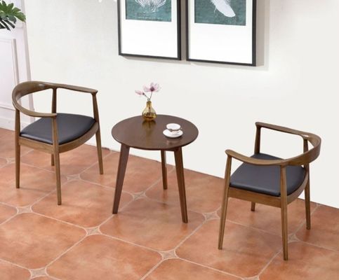 Colore personalizzato Sedile da pranzo in legno massello nordico moderno Sedile in pelle con telaio in legno Arredamento del soggiorno