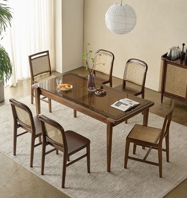 Finitura per mobili da soggiorno Nitrolacquer Sedile da pranzo in legno massello per design ricreativo in rattan