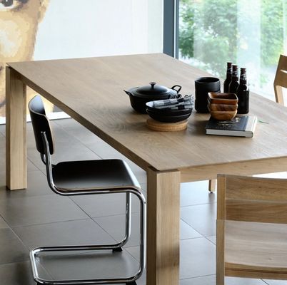 Home Arredamento Tavolo da pranzo in legno massello in colore naturale per sala da pranzo moderna